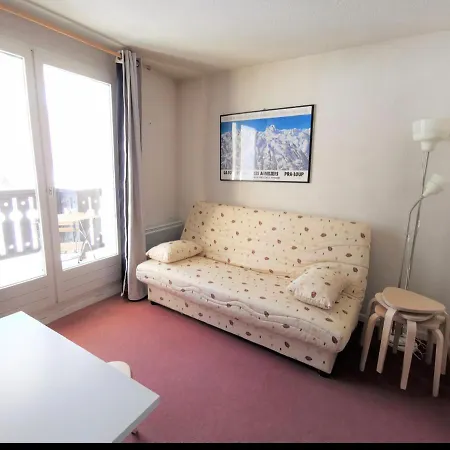 Beau Studio Situe Au Pied Des Pistes Апартаменты
